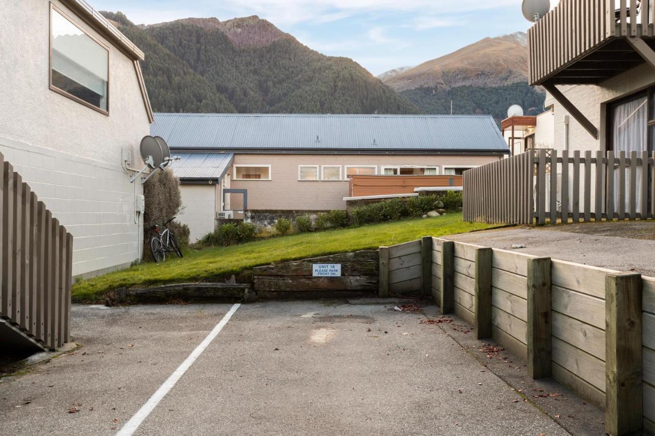 Location, Location Apartment