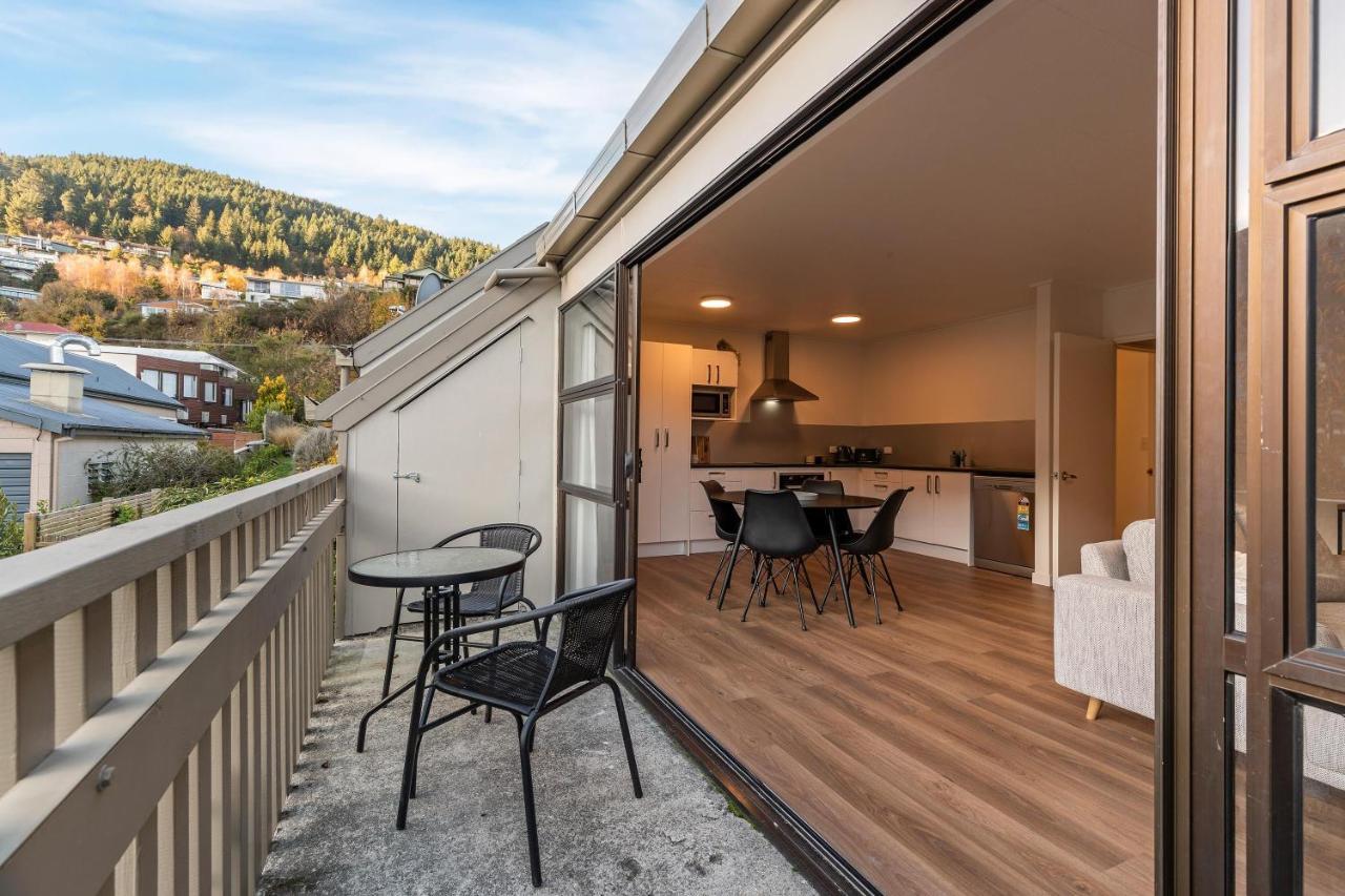 Location, Location Apartment *