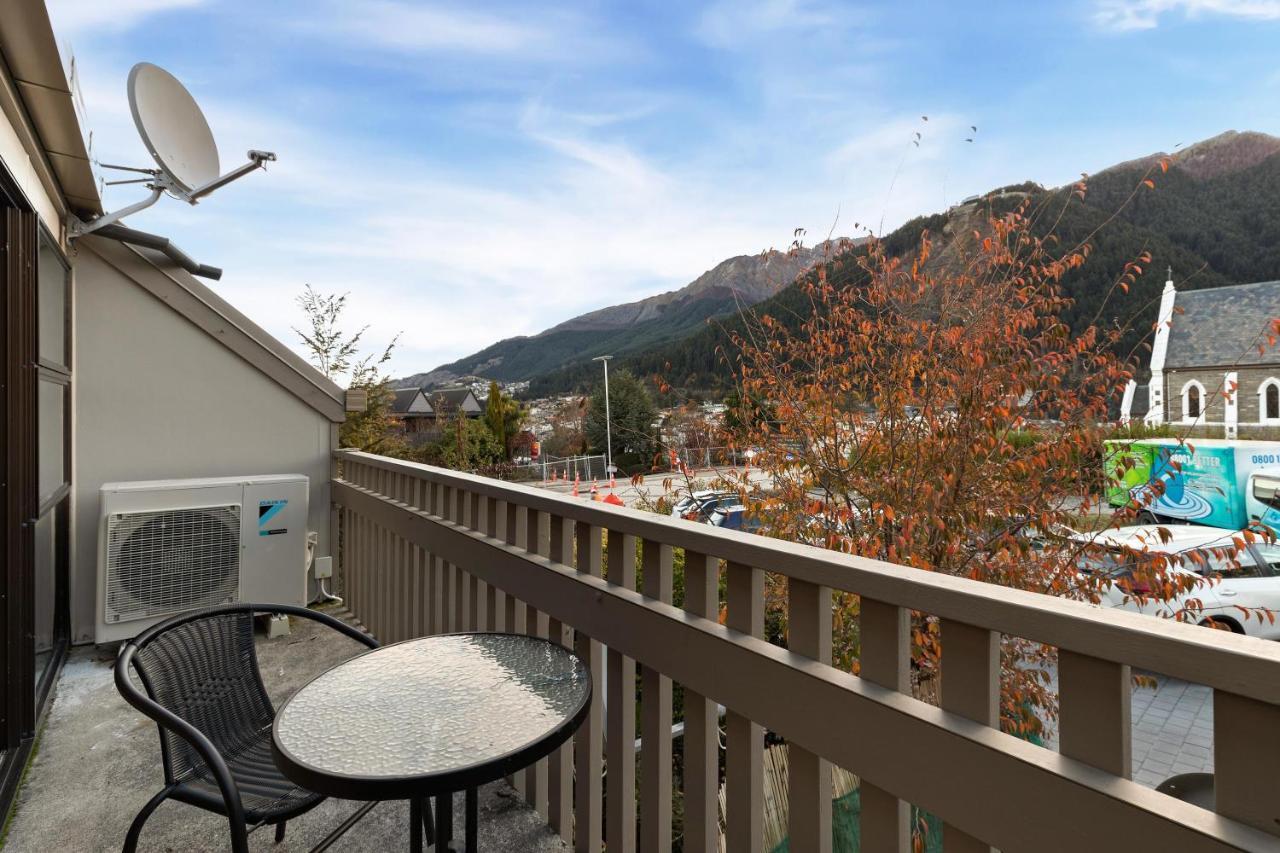 Location, Location Apartment *